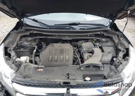 2018 Mitsubishi Eclipse Cross Se/Sel z USA, uszkodzony, nr VIN JA4AT5AA9JZ070409